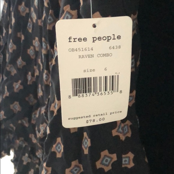 NWT Free People Flowy Skater Style asymmetrical skirt. Size 6. - Picture 8 of 15